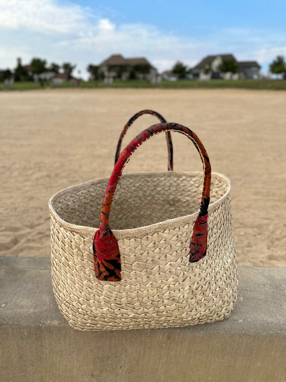 Extra Large Rwanda Kikapu Palm Shopping Market basket, Beach Bag, Picnic bag, Home decor Diameter: 22