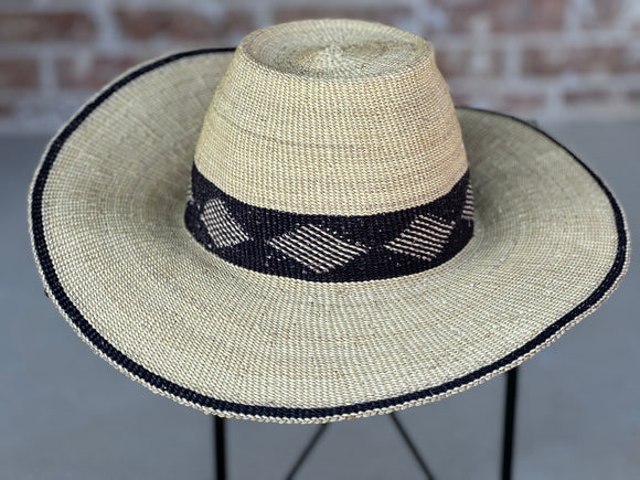 Ghanaian Straw Hats With Wide Brim Band & Leather Strap- Round Tan & Black Diamond