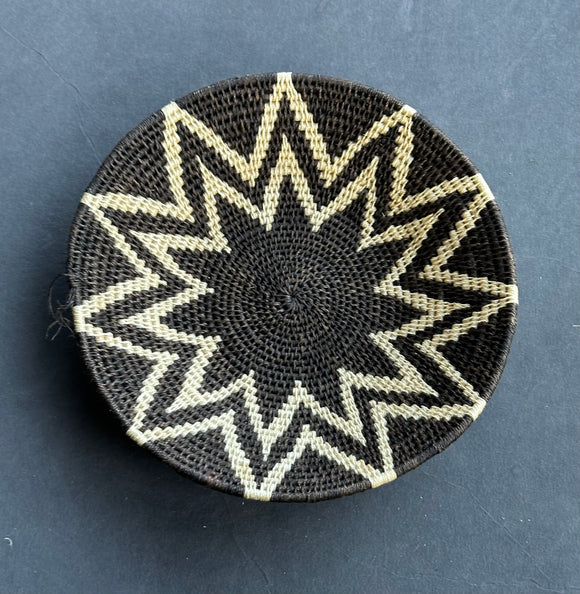 HANDWOVEN SISAL ZIENZELE BASKET 9
